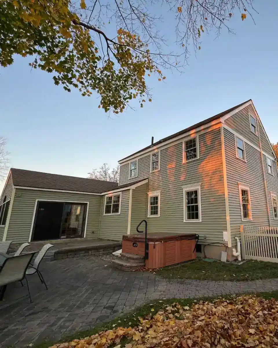 Professional siding and window installation services in Massachusetts - Maia Construction